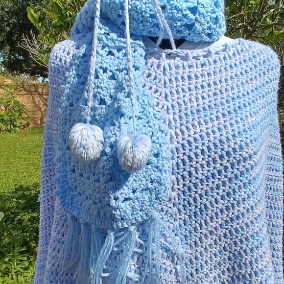 Poncho/shawl only - Bundle2Save - Handmade, NWOT - Picture 3 of 14